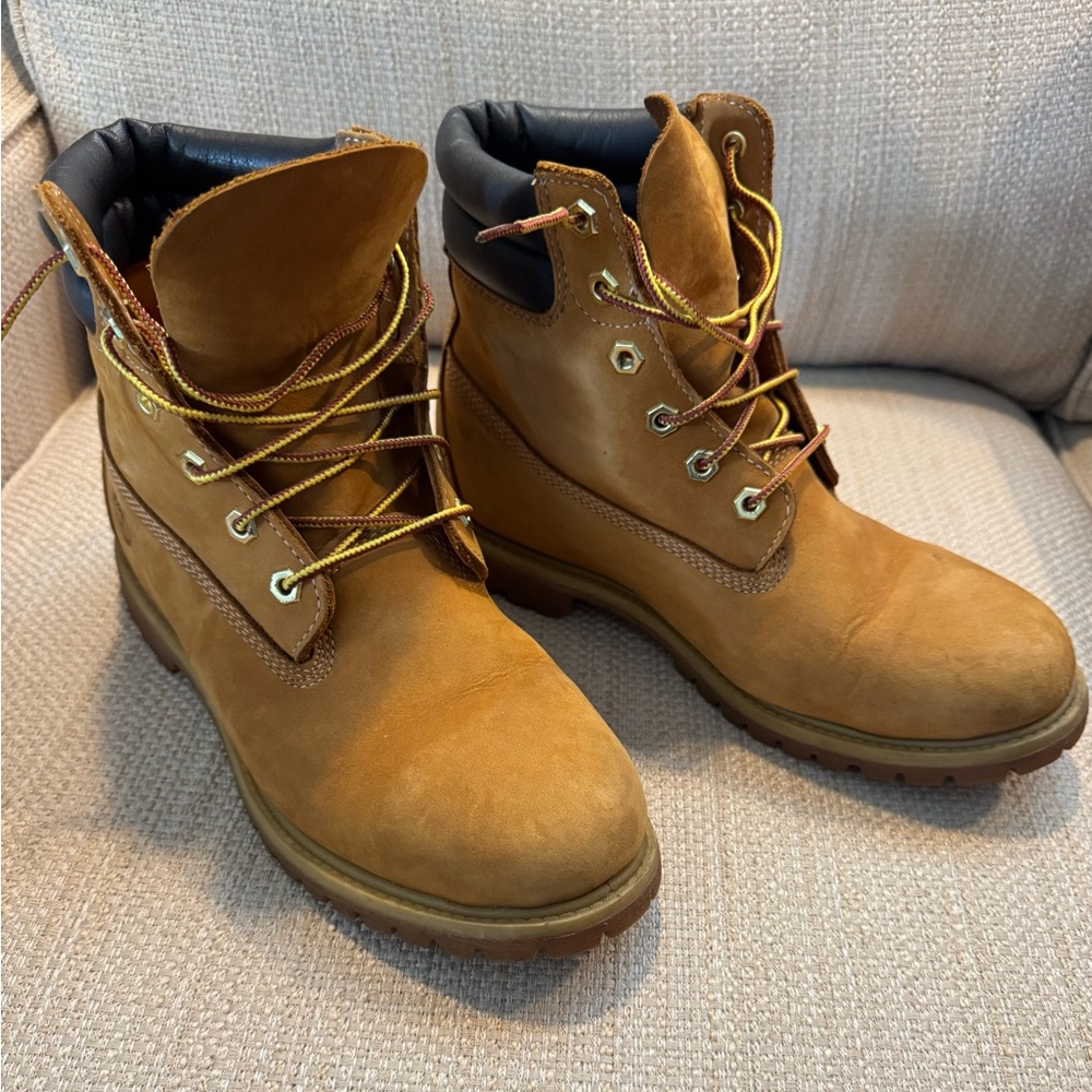 Timberland Women’s Tan Leather Boots